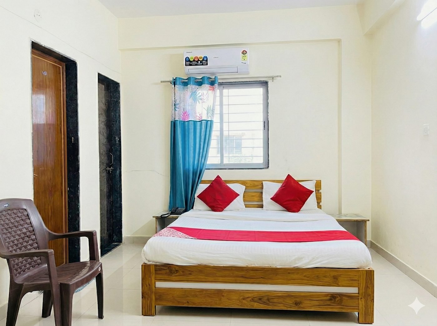 Deluxe AC Room at Hotel Deluxe